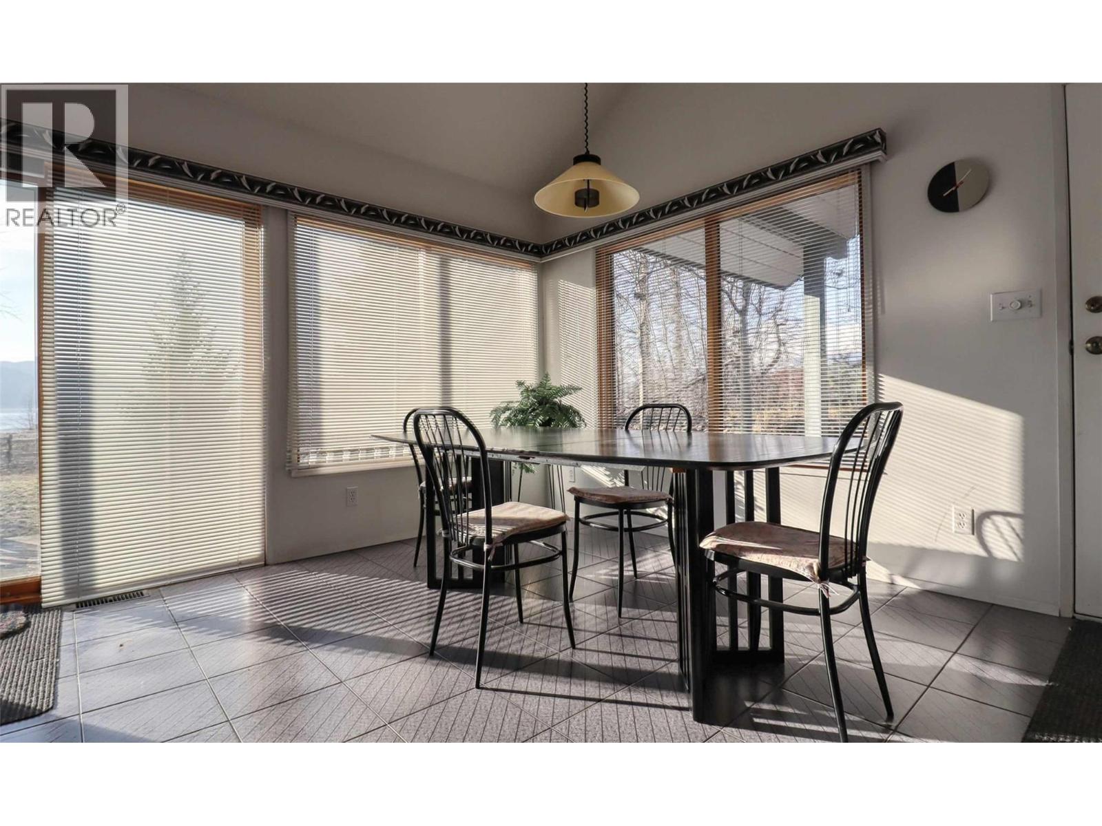 6884 Squilax-Anglemont Road - 21