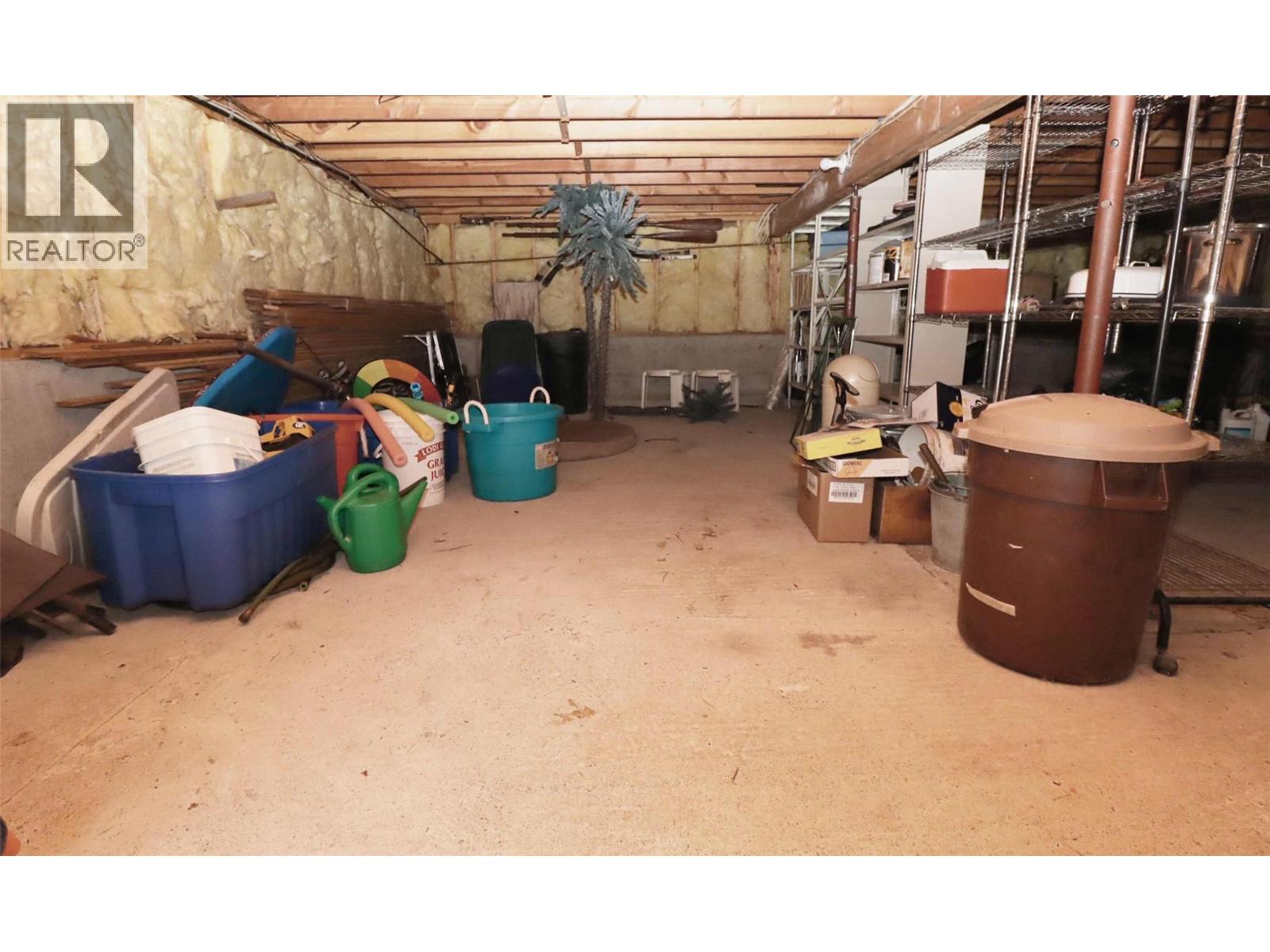 6884 Squilax-Anglemont Road - 64
