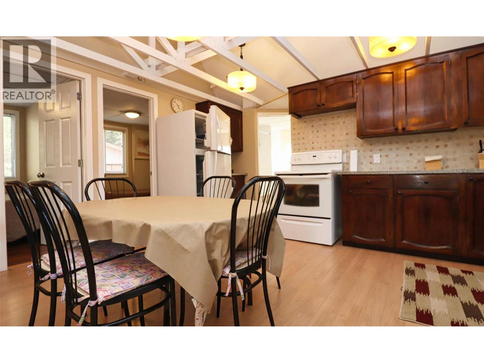6884 Squilax-Anglemont Road - 78