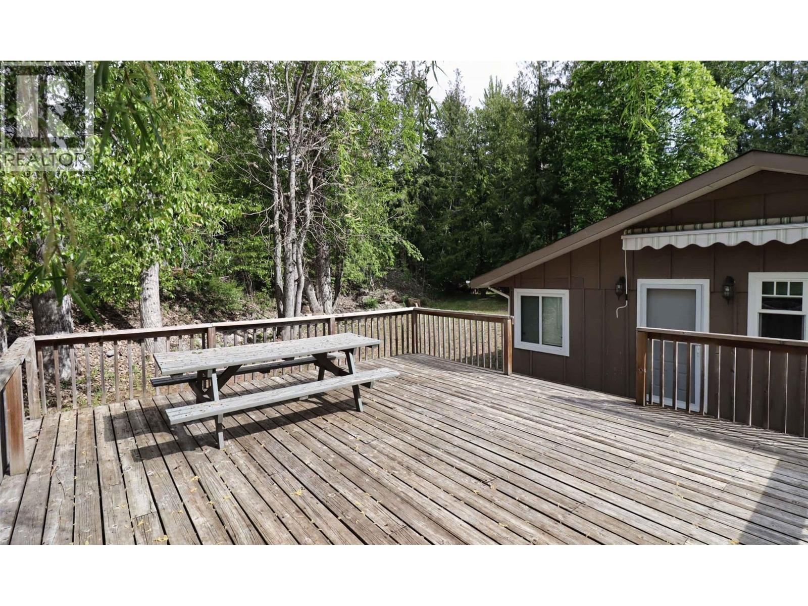 6884 Squilax-Anglemont Road - 77