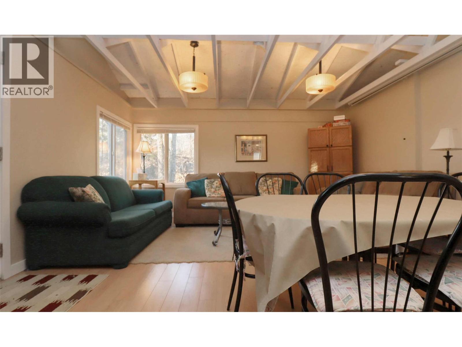6884 Squilax-Anglemont Road - 81