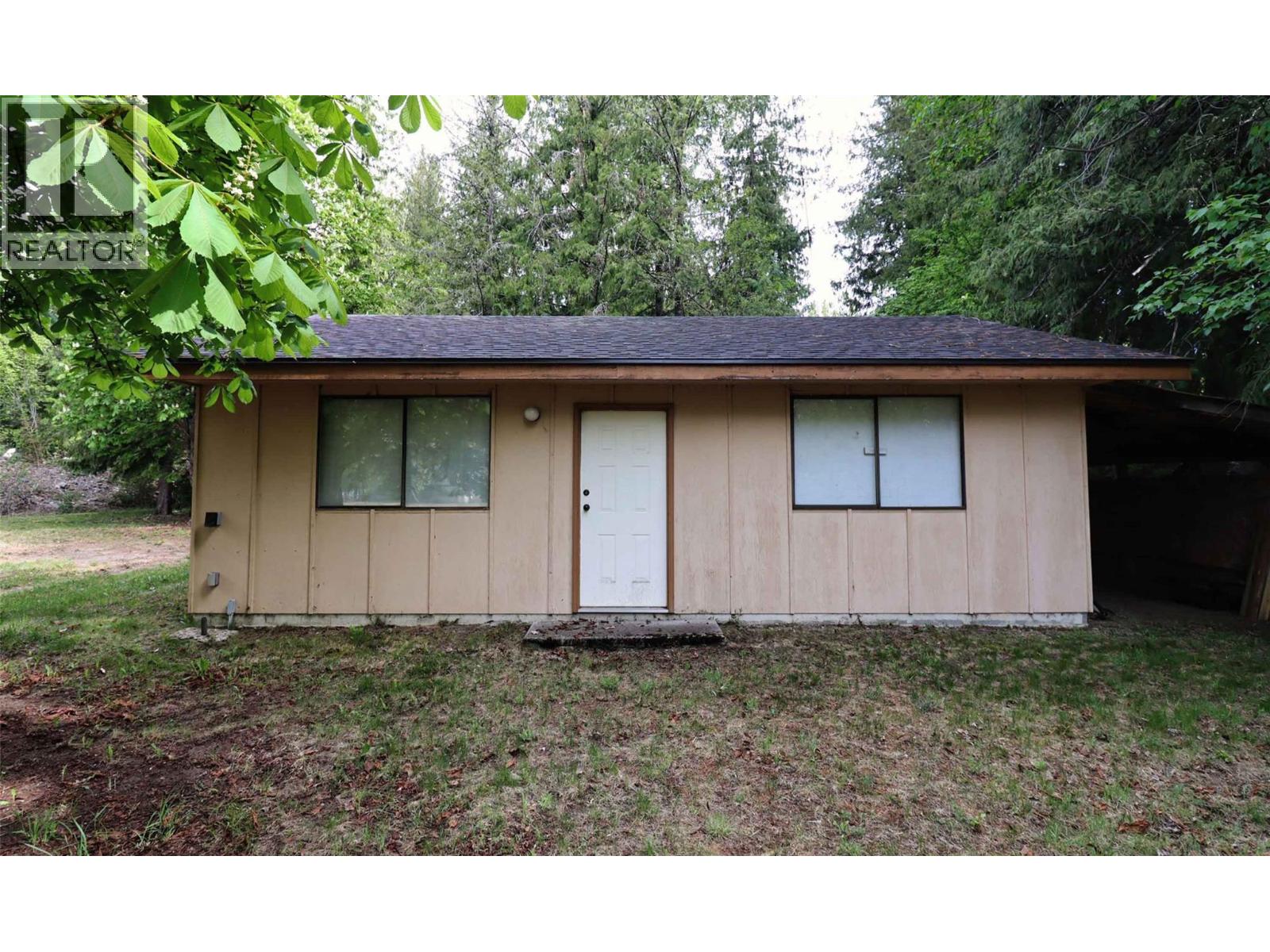 6884 Squilax-Anglemont Road - 88