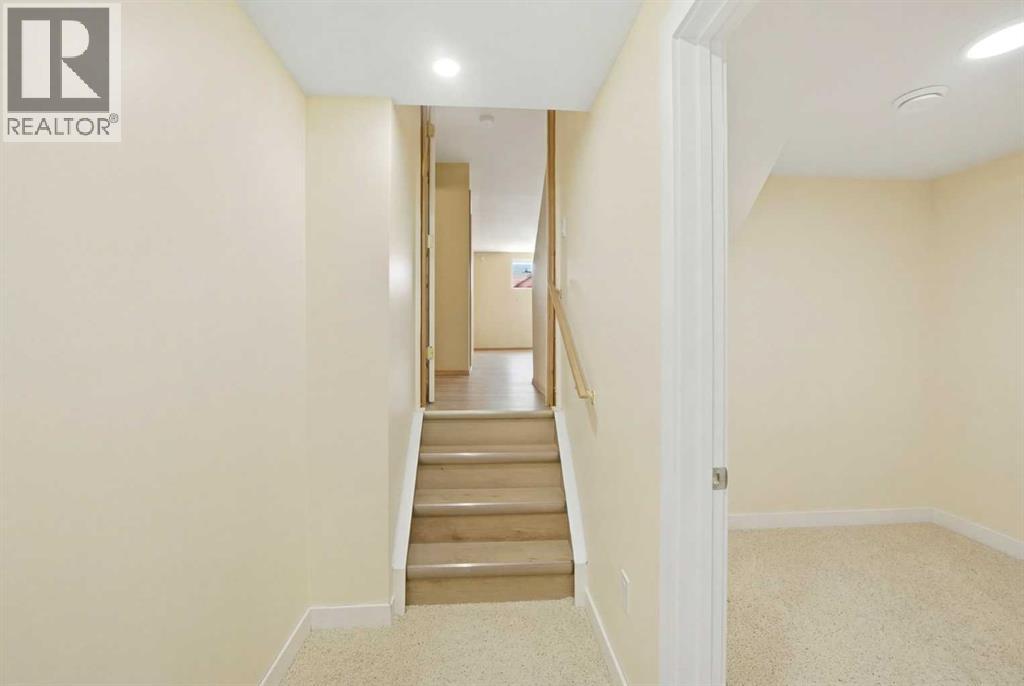 39 Saddlemont Close NE - 28