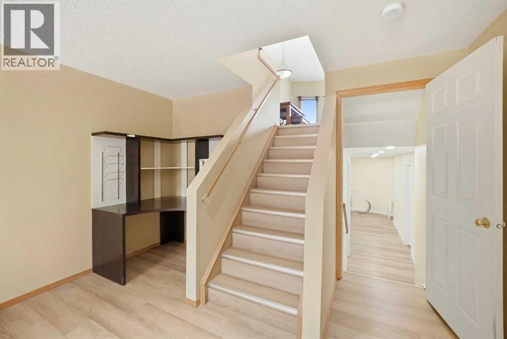 39 Saddlemont Close NE - 31