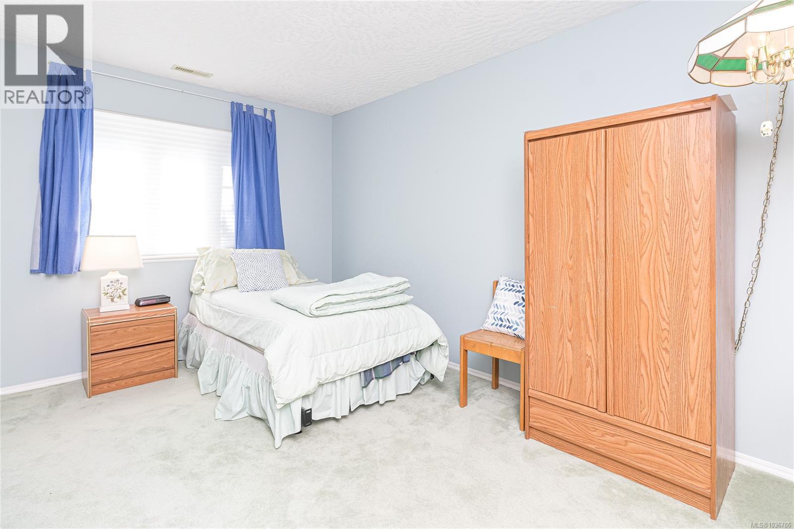89 Marine Dr - 26