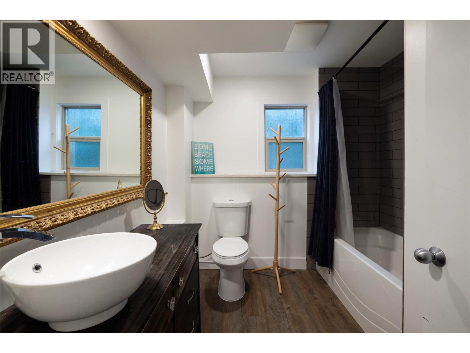 4265 Lakeshore Road, Kelowna