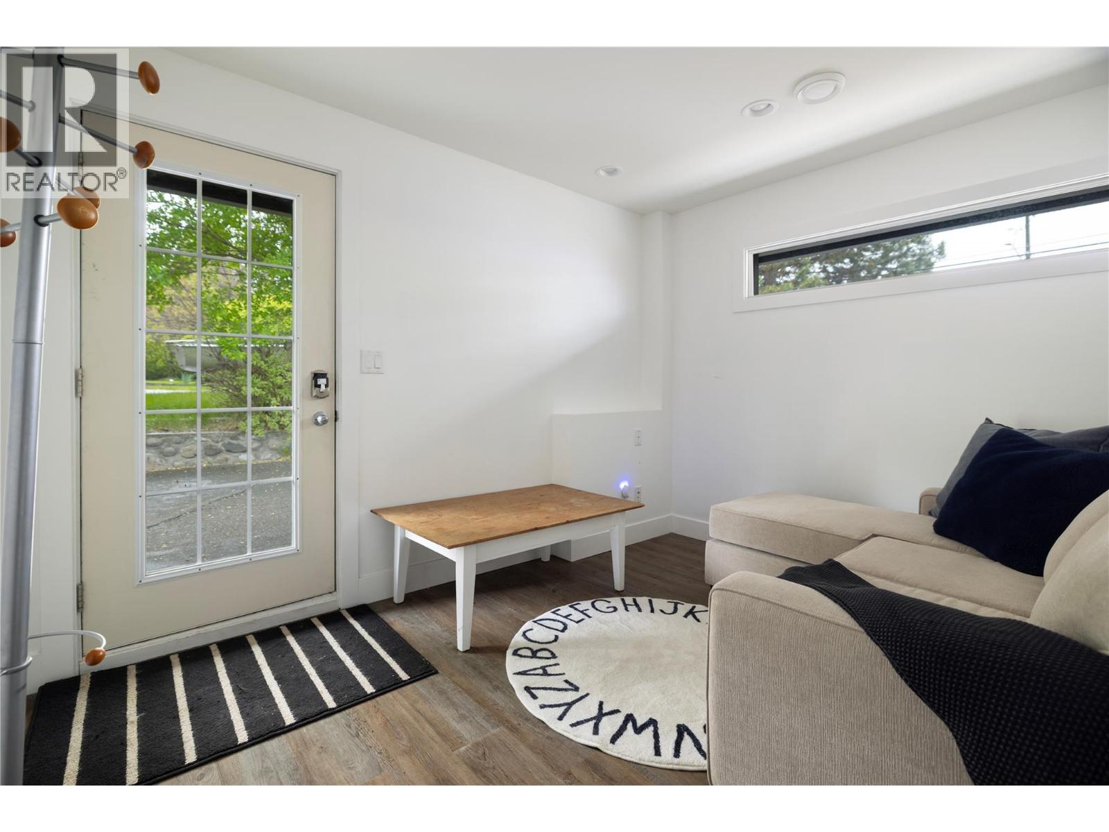4265 Lakeshore Road, Kelowna