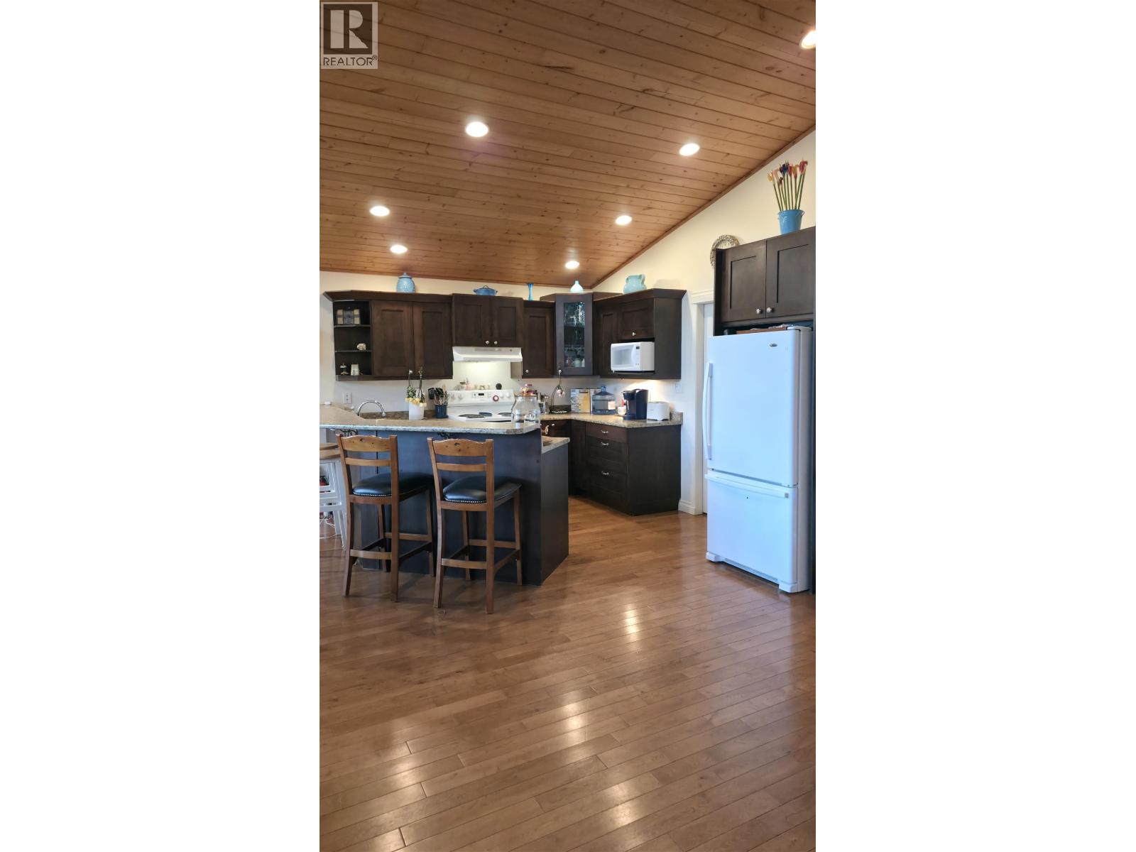5328 KALLUM DRIVE - 21