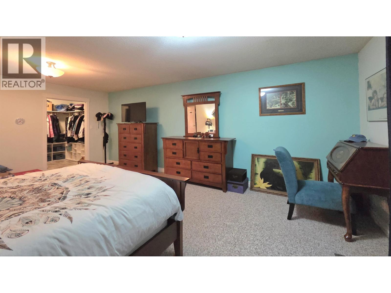 5328 KALLUM DRIVE - 25