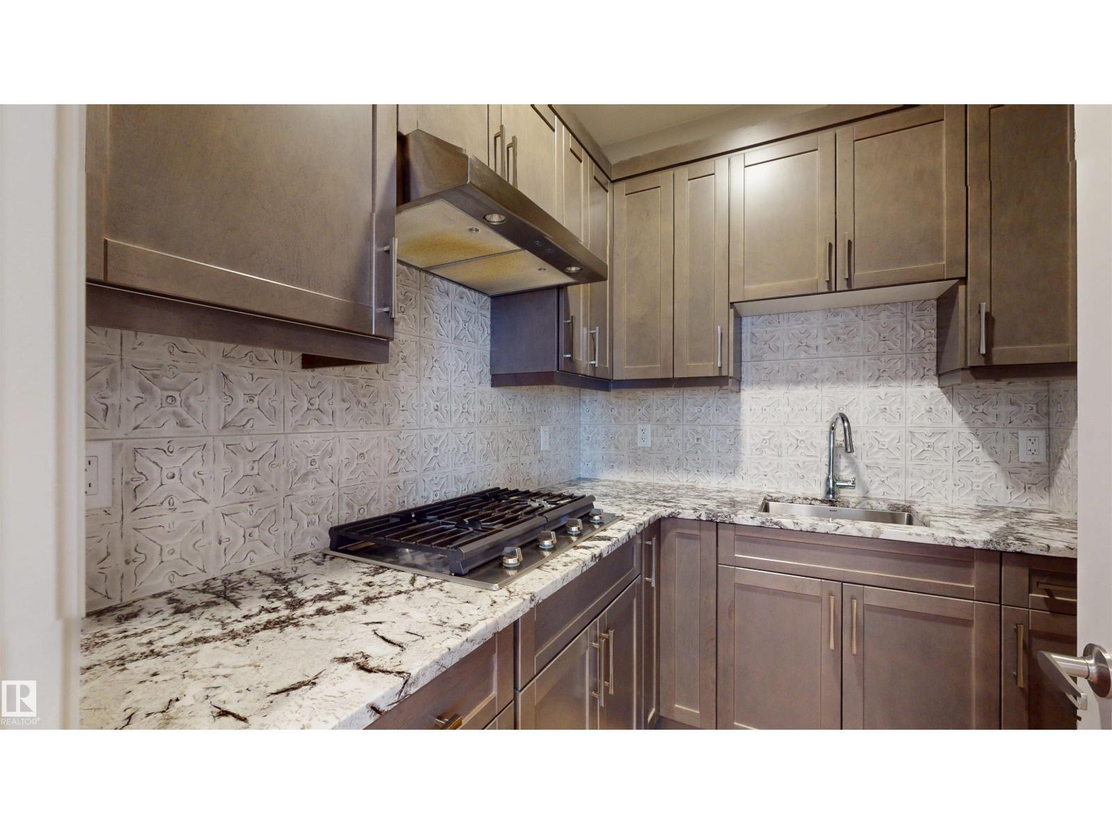 2112 208 ST NW - 14