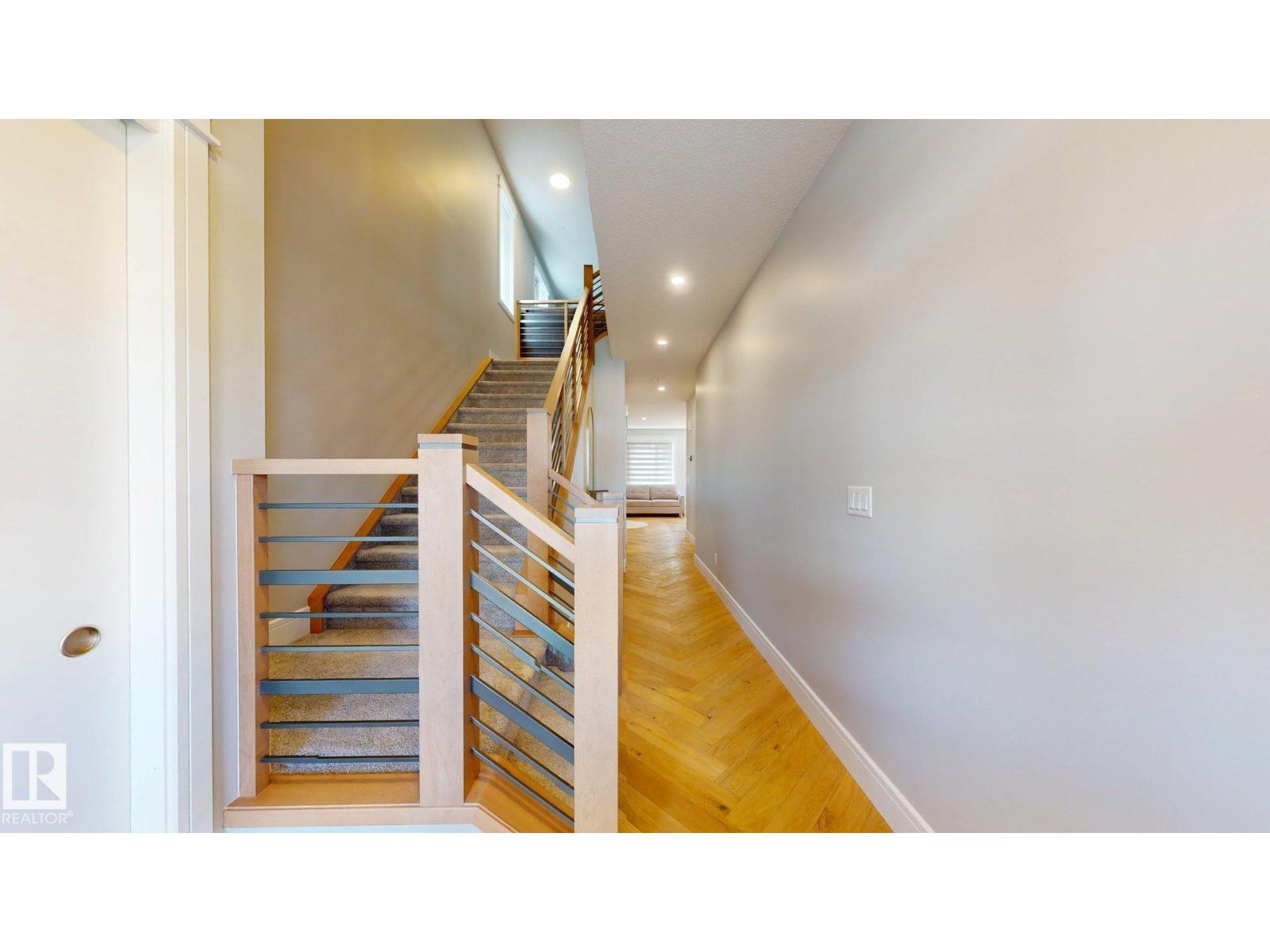 2112 208 ST NW - 5