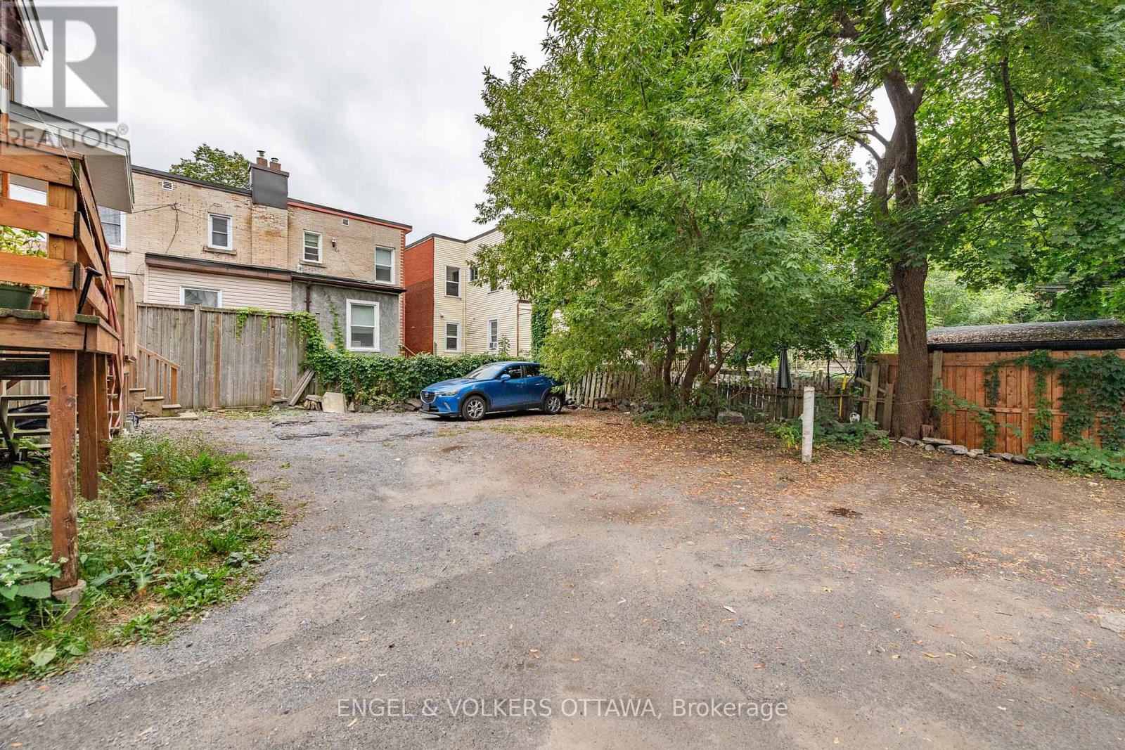 230 PERCY STREET - 19