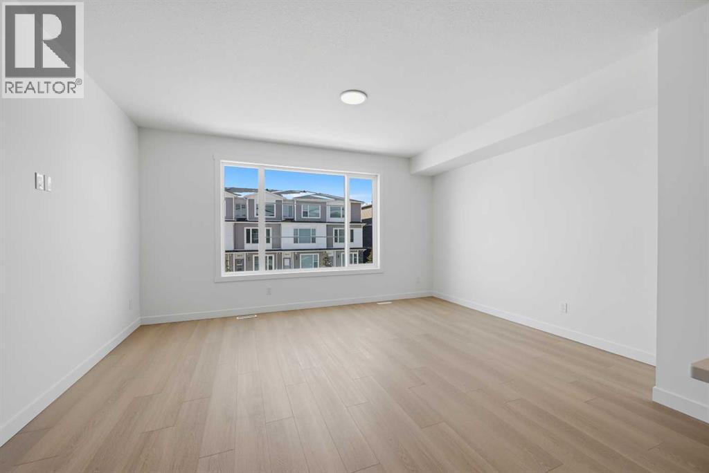 8814 48 Street NE - 24