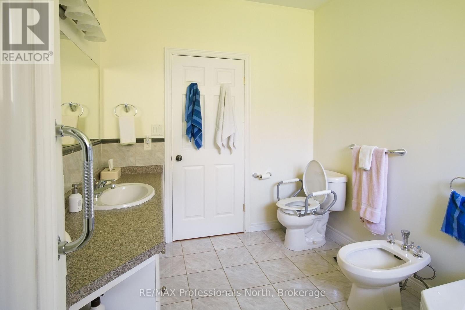 9883 GRAHAM ROAD - 24