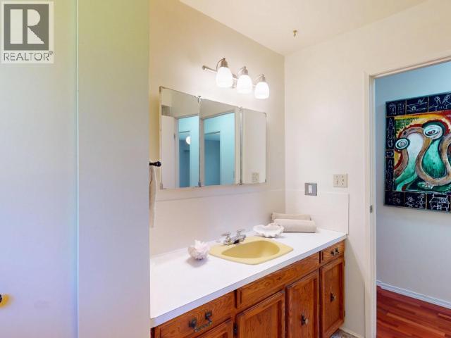 2241 ROBERTS ROAD, Powell River