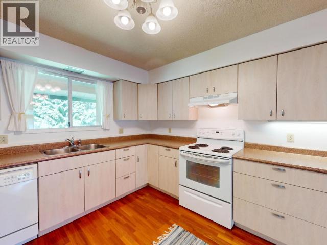 2241 ROBERTS ROAD, Powell River