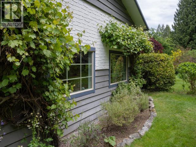 2241 ROBERTS ROAD, Powell River