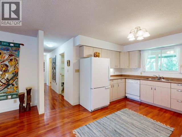 2241 ROBERTS ROAD, Powell River