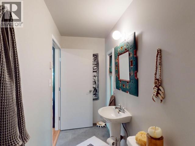 2241 ROBERTS ROAD - 66