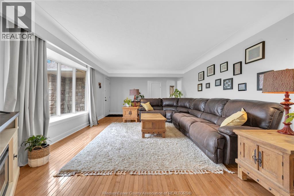 54 MERSEA ROAD 12 - 13