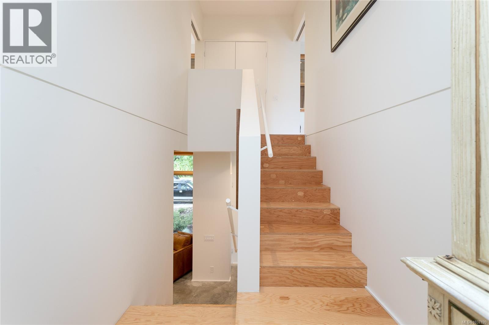 1427 Walnut St - 56