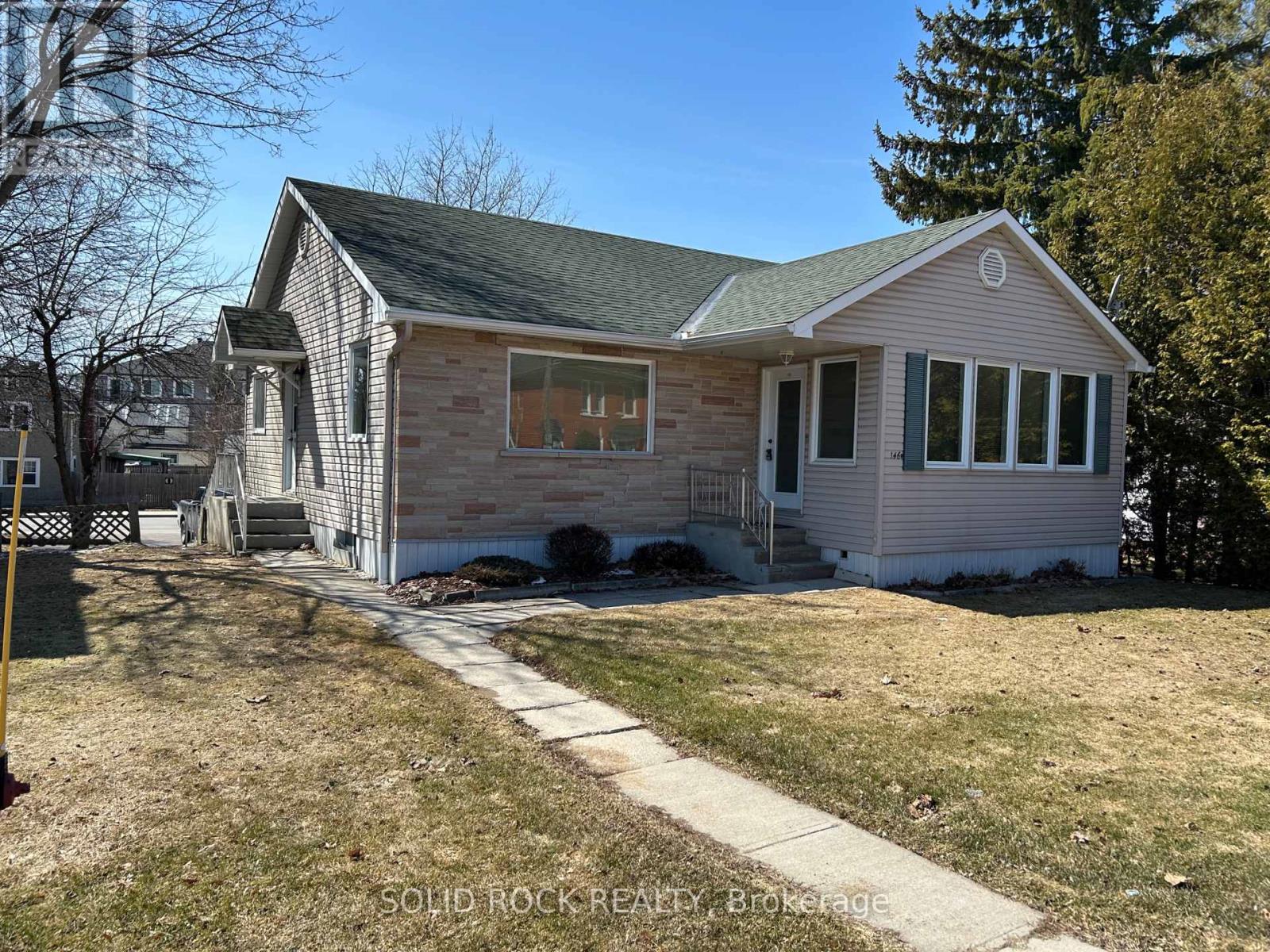 146 ELGIN STREET W - 2