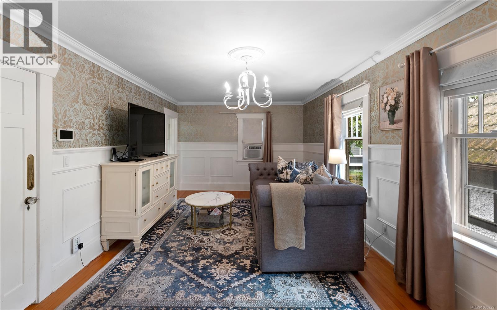 1069 Joan Cres - 28