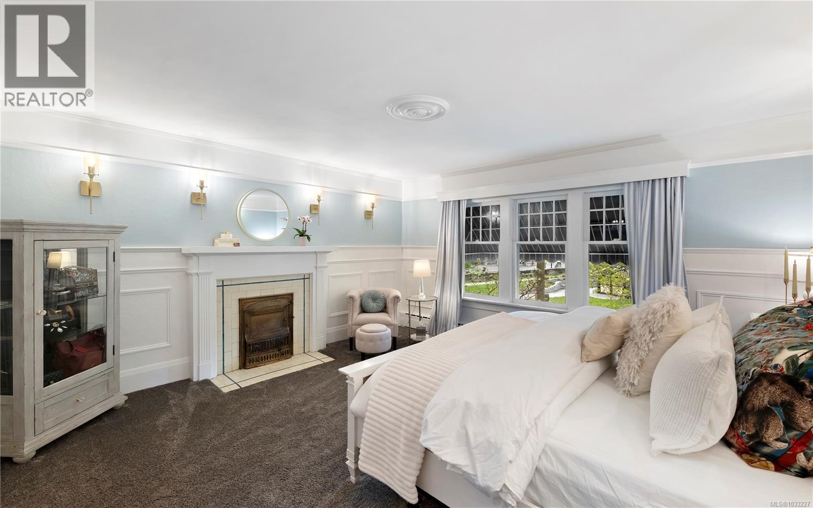 1069 Joan Cres - 25
