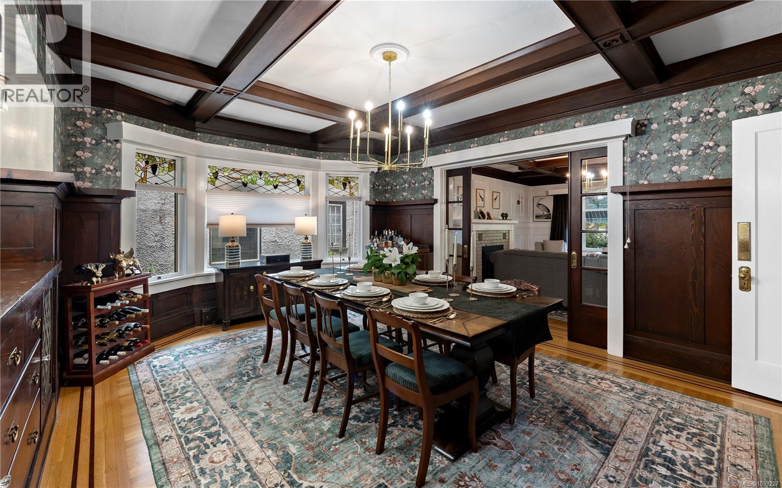 1069 Joan Cres - 10