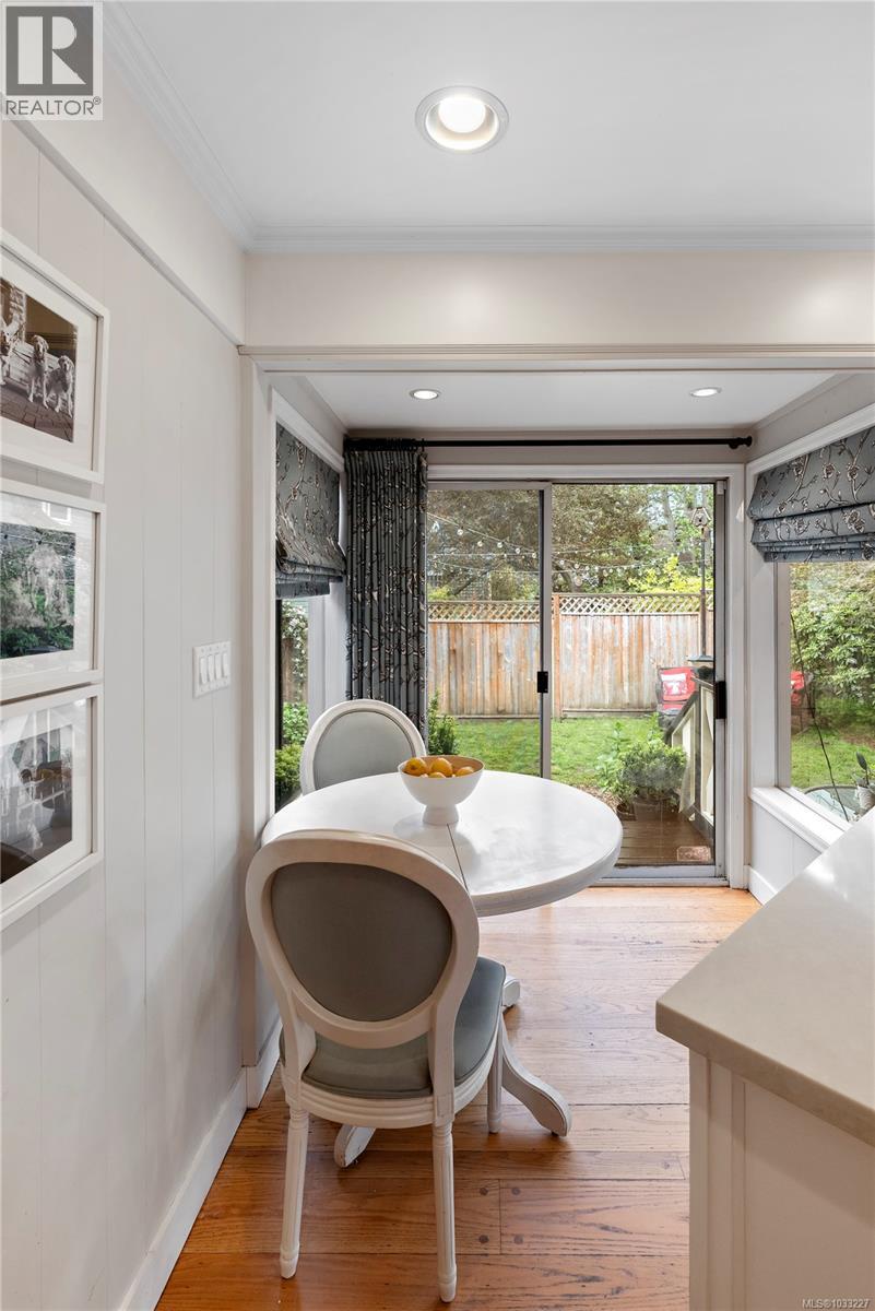 1069 Joan Cres - 16