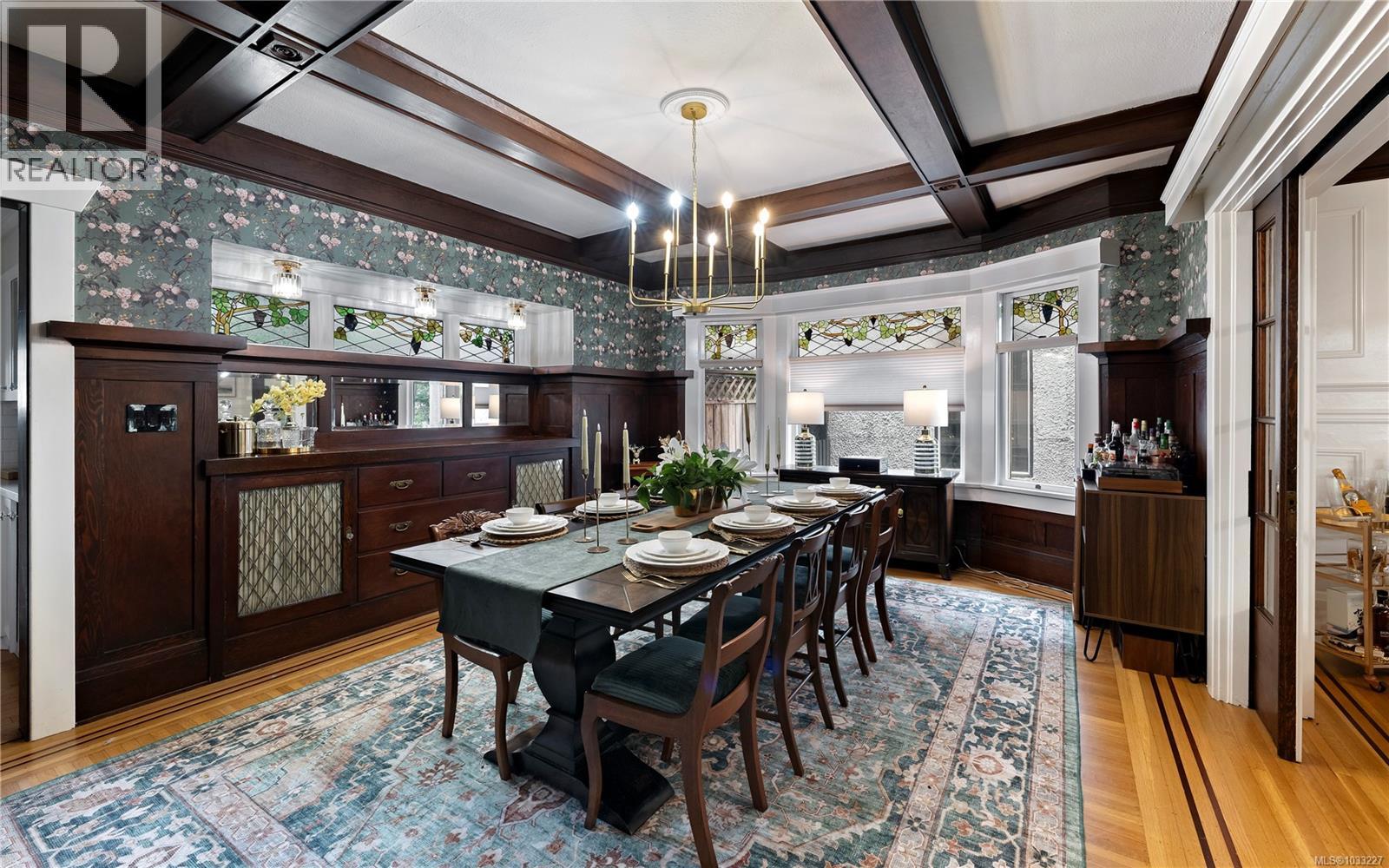 1069 Joan Cres - 9