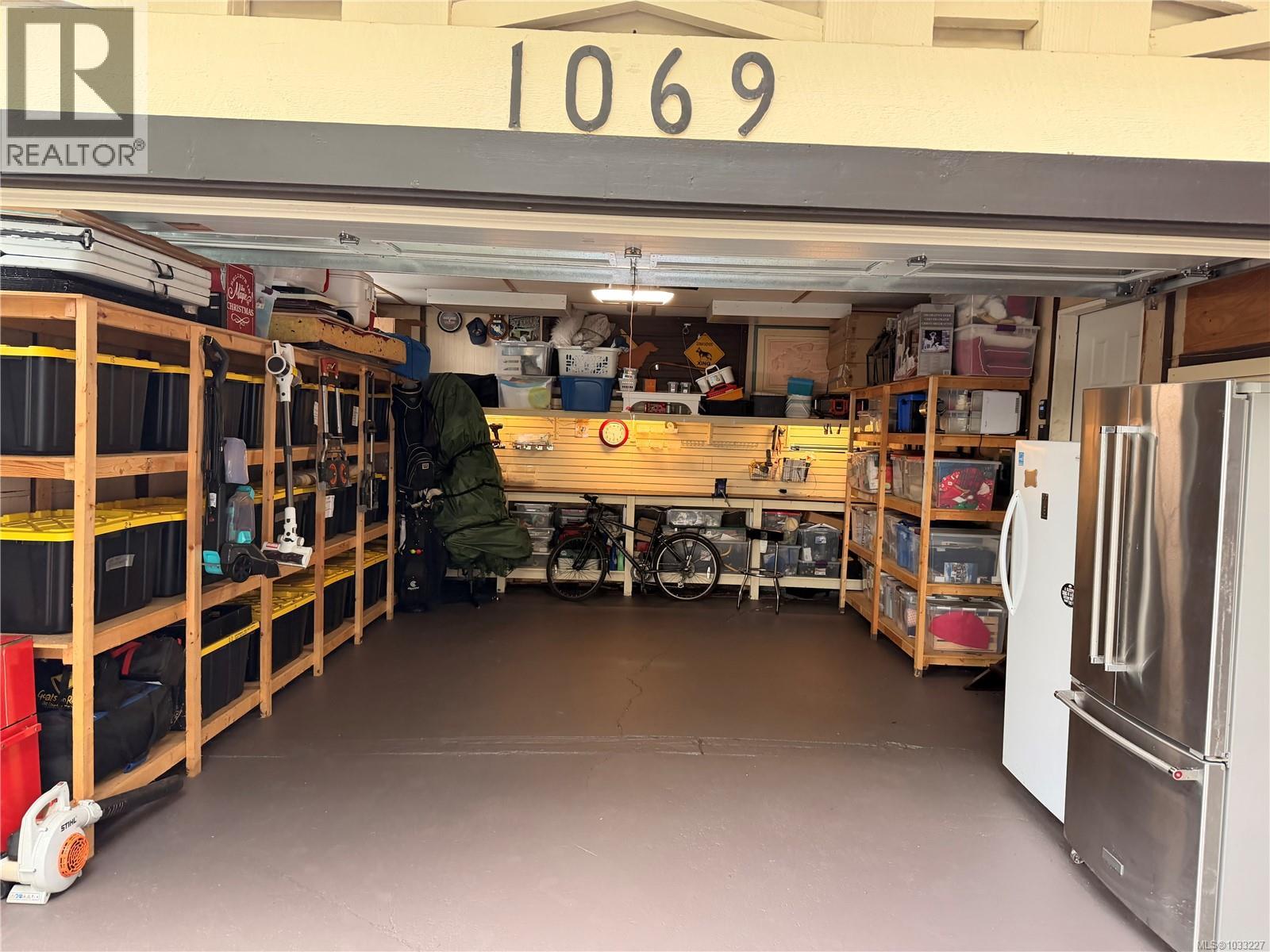 1069 Joan Cres - 56
