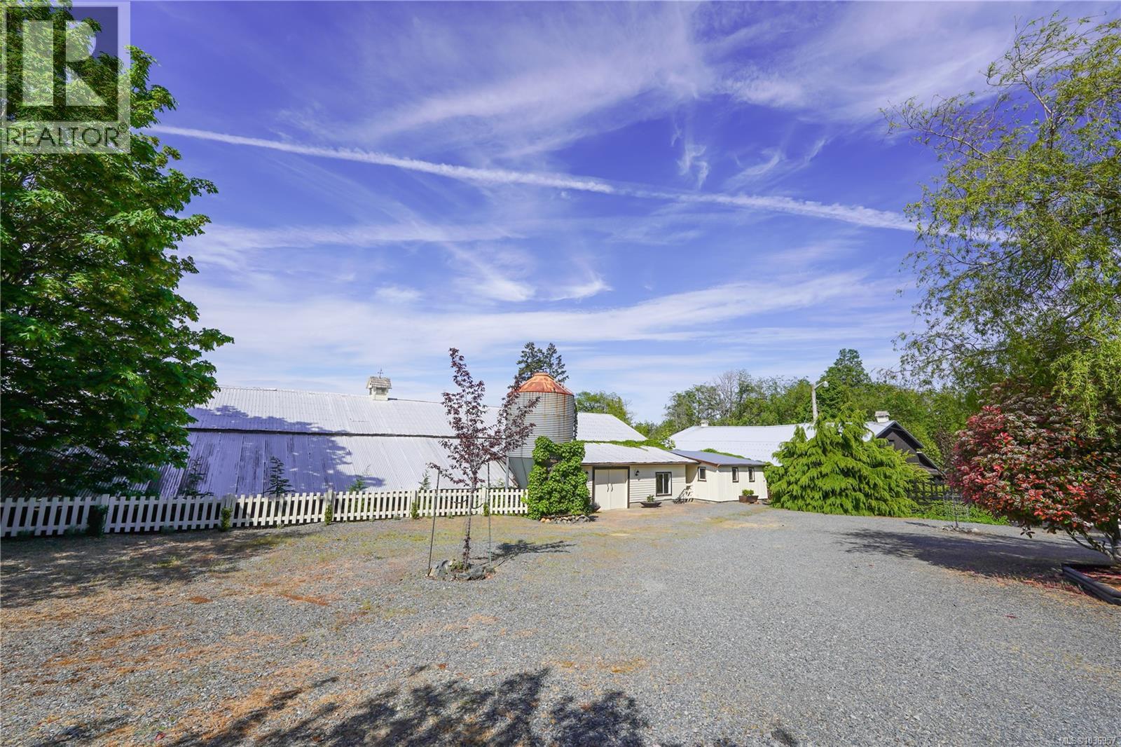 3218 Andres Rd - 83