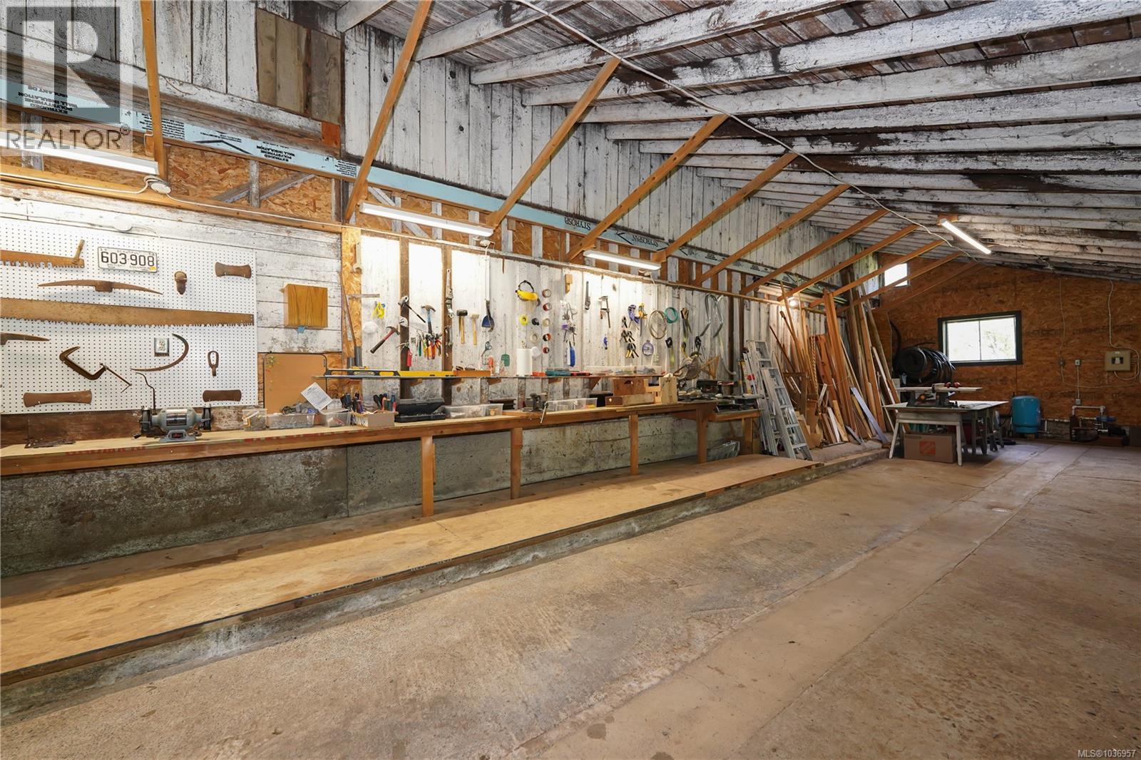 3218 Andres Rd - 65