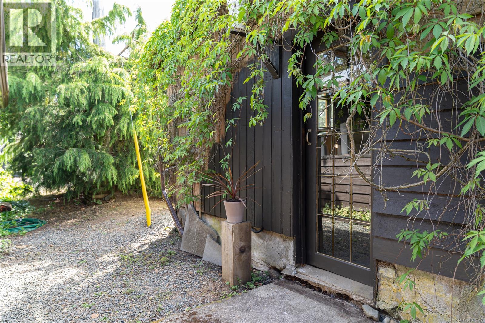 3218 Andres Rd - 72