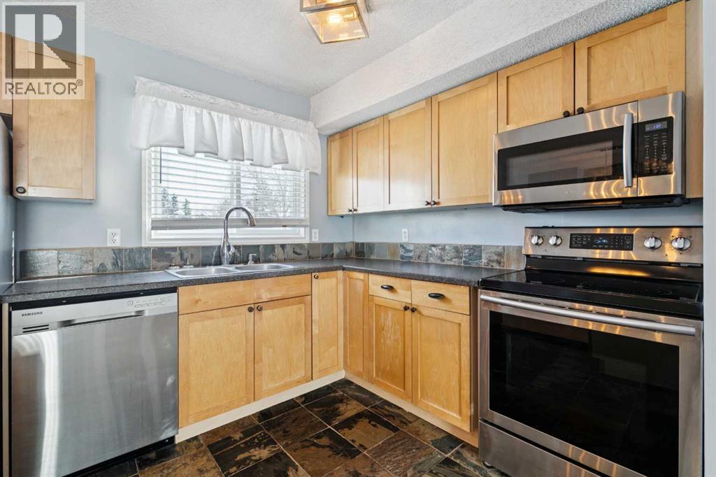 #1104 1540 29 Street NW - 4