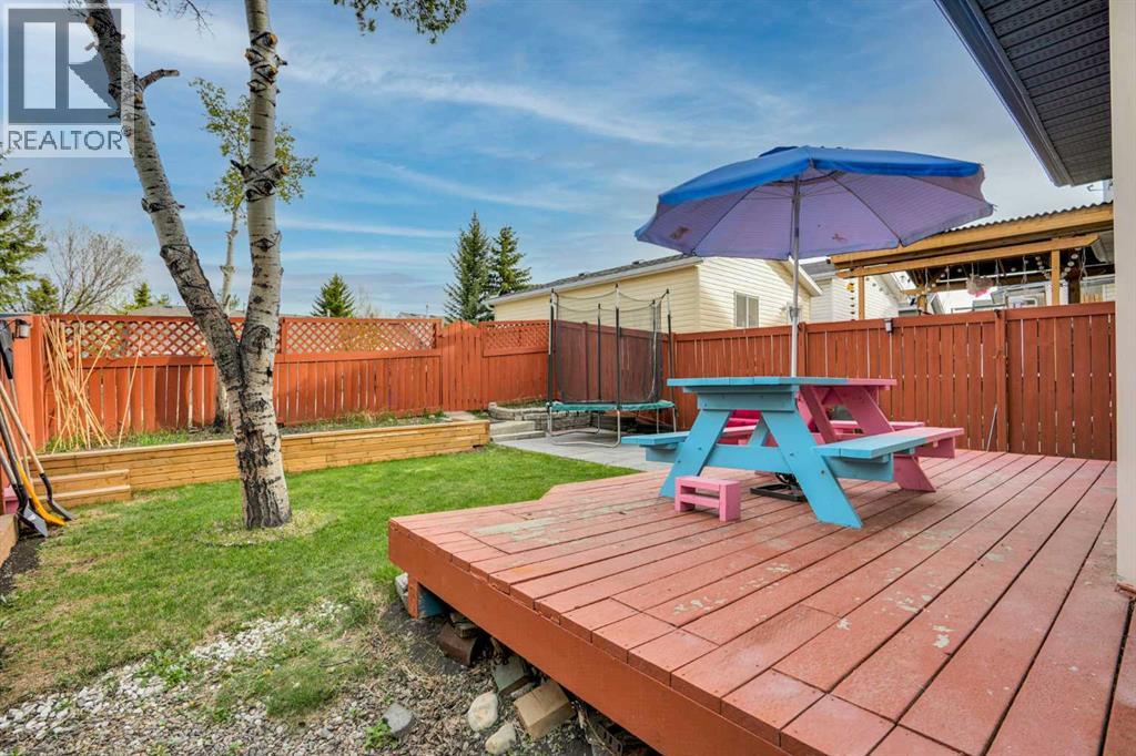 67 Somervale Drive SW — photo 32