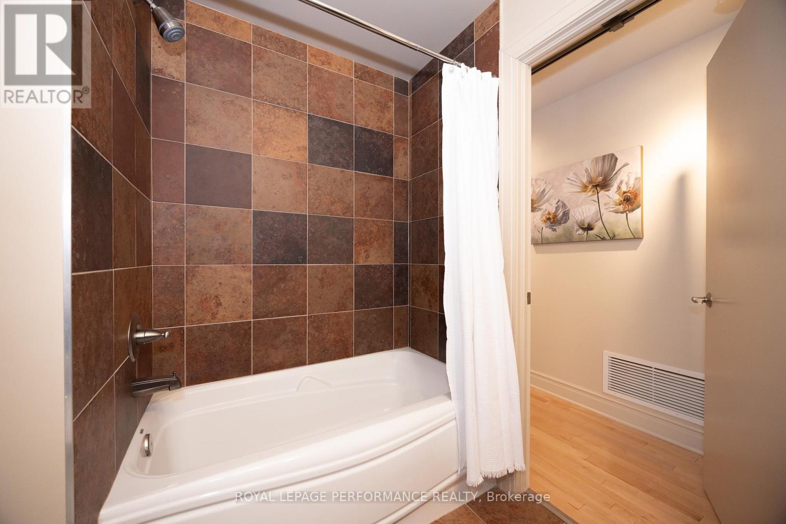 #1006 95 BRONSON AVENUE - 17