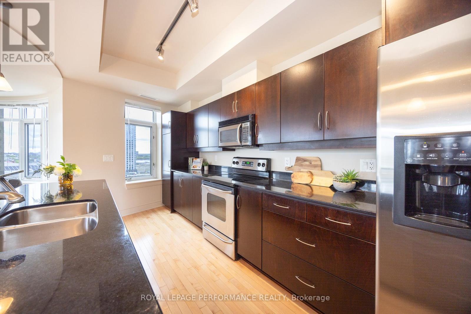 #1006 95 BRONSON AVENUE - 8