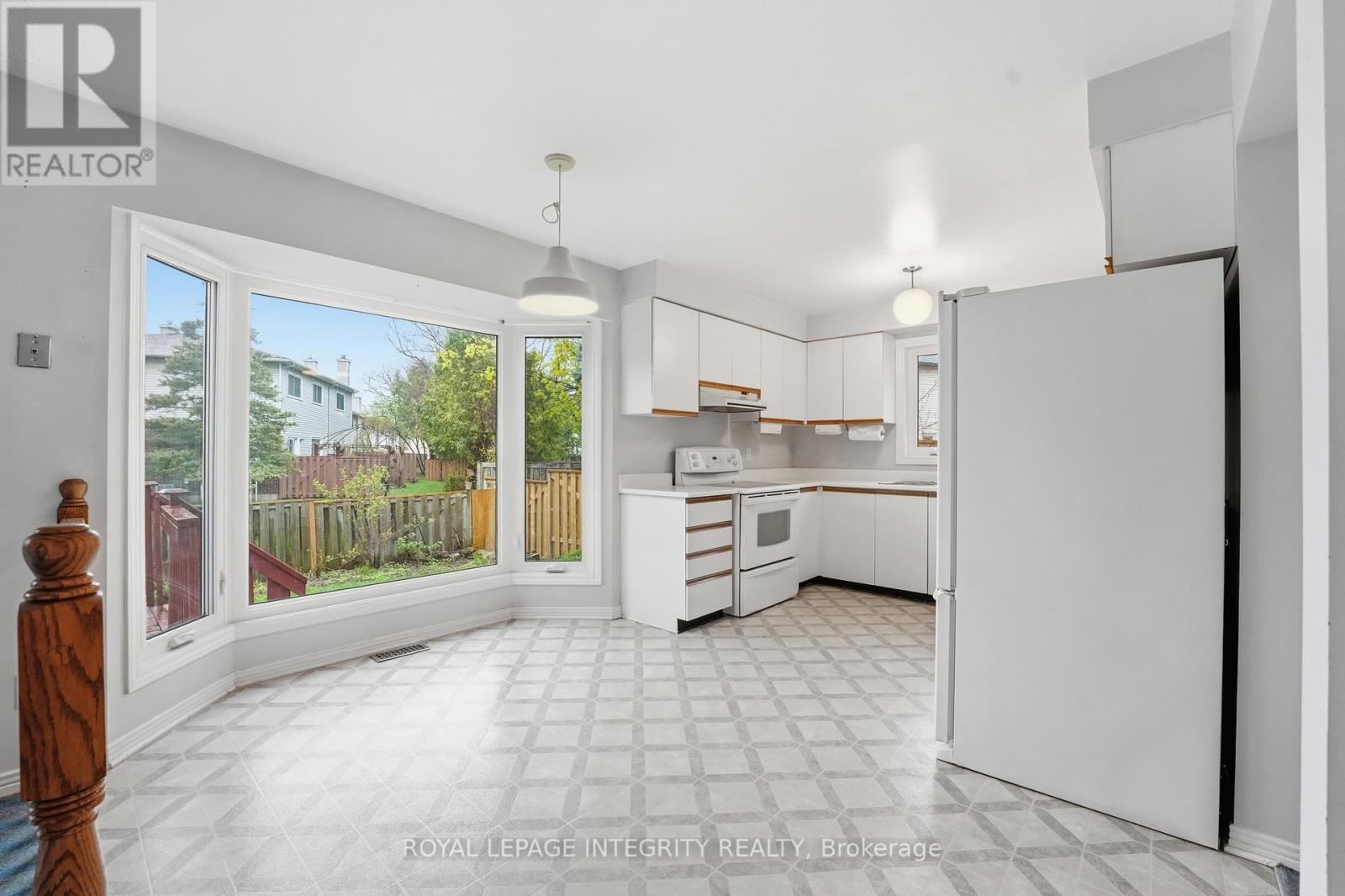2133 LENESTER AVENUE - 14