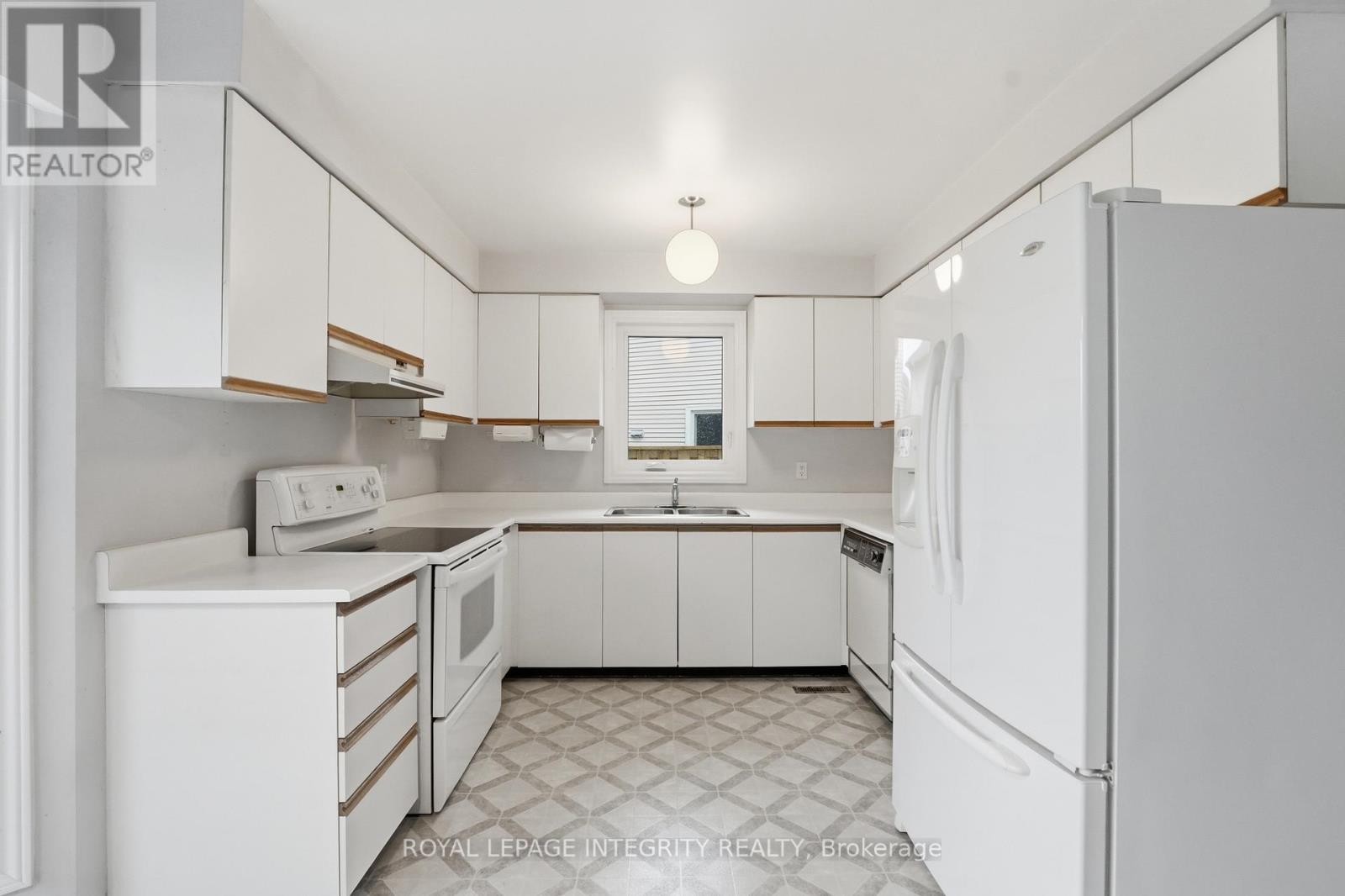 2133 LENESTER AVENUE - 17