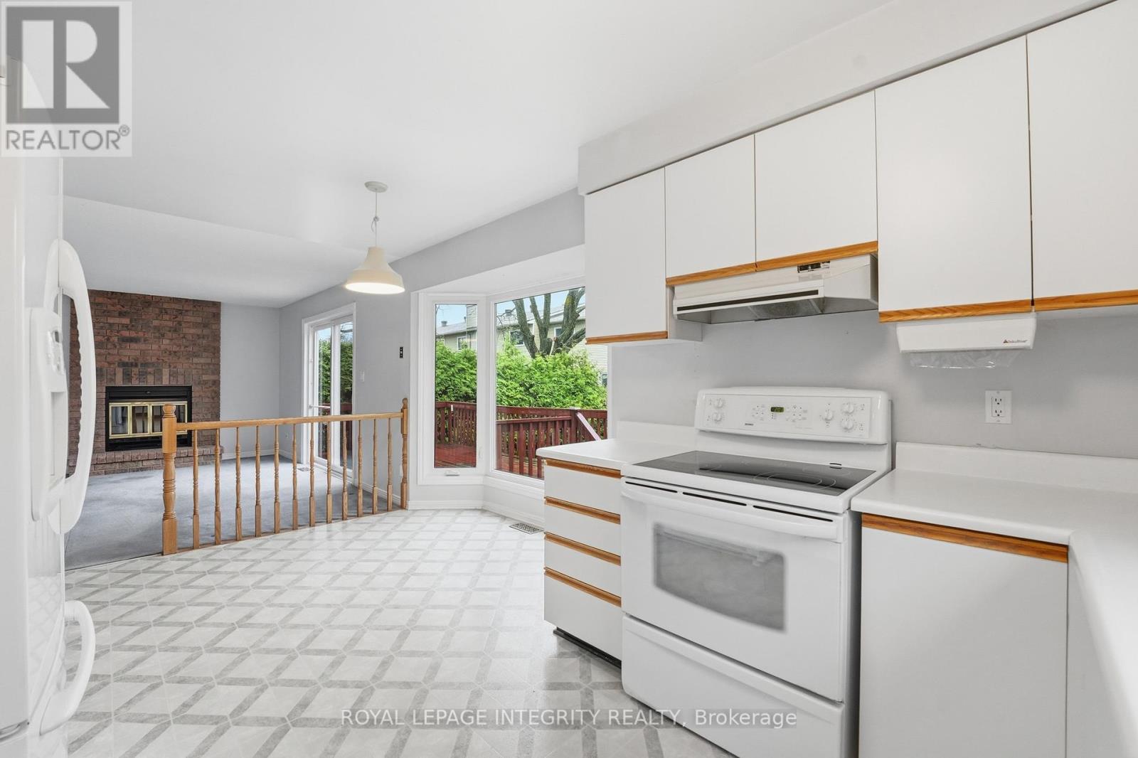 2133 LENESTER AVENUE - 20
