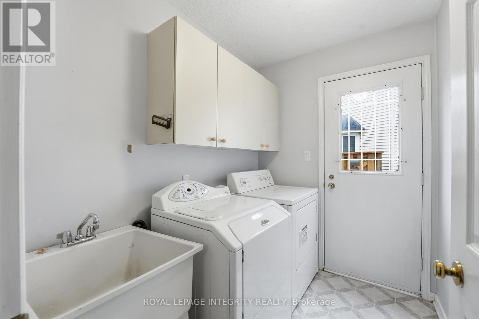 2133 LENESTER AVENUE - 21