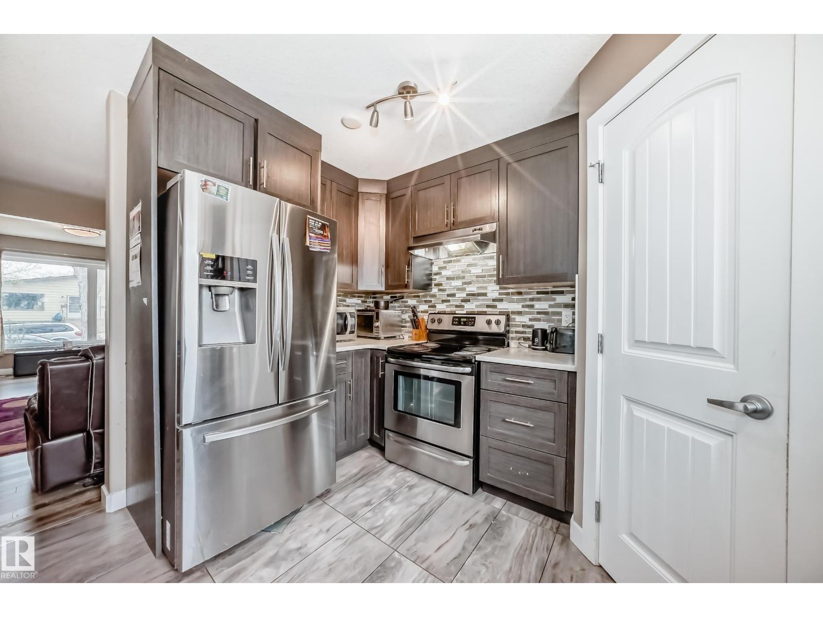 #1 12833 123 ST NW - 5