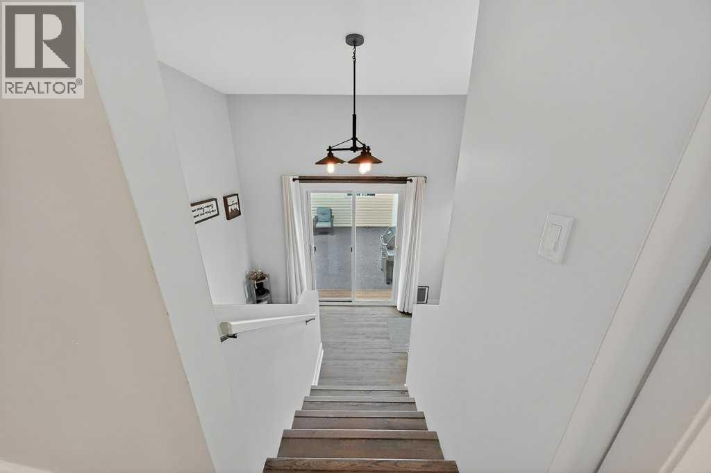 7704 23 Avenue - 6