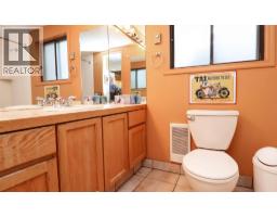 6884 Squilax-anglemont Road, Magna Bay, BC V0E1M7 Photo 56