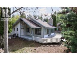 6884 Squilax-anglemont Road, Magna Bay, BC V0E1M7 Photo 35