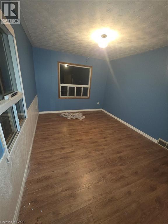 18 HUXLEY Avenue S Unit# 1, Hamilton, Ontario, L8K2P6 — Photo 7