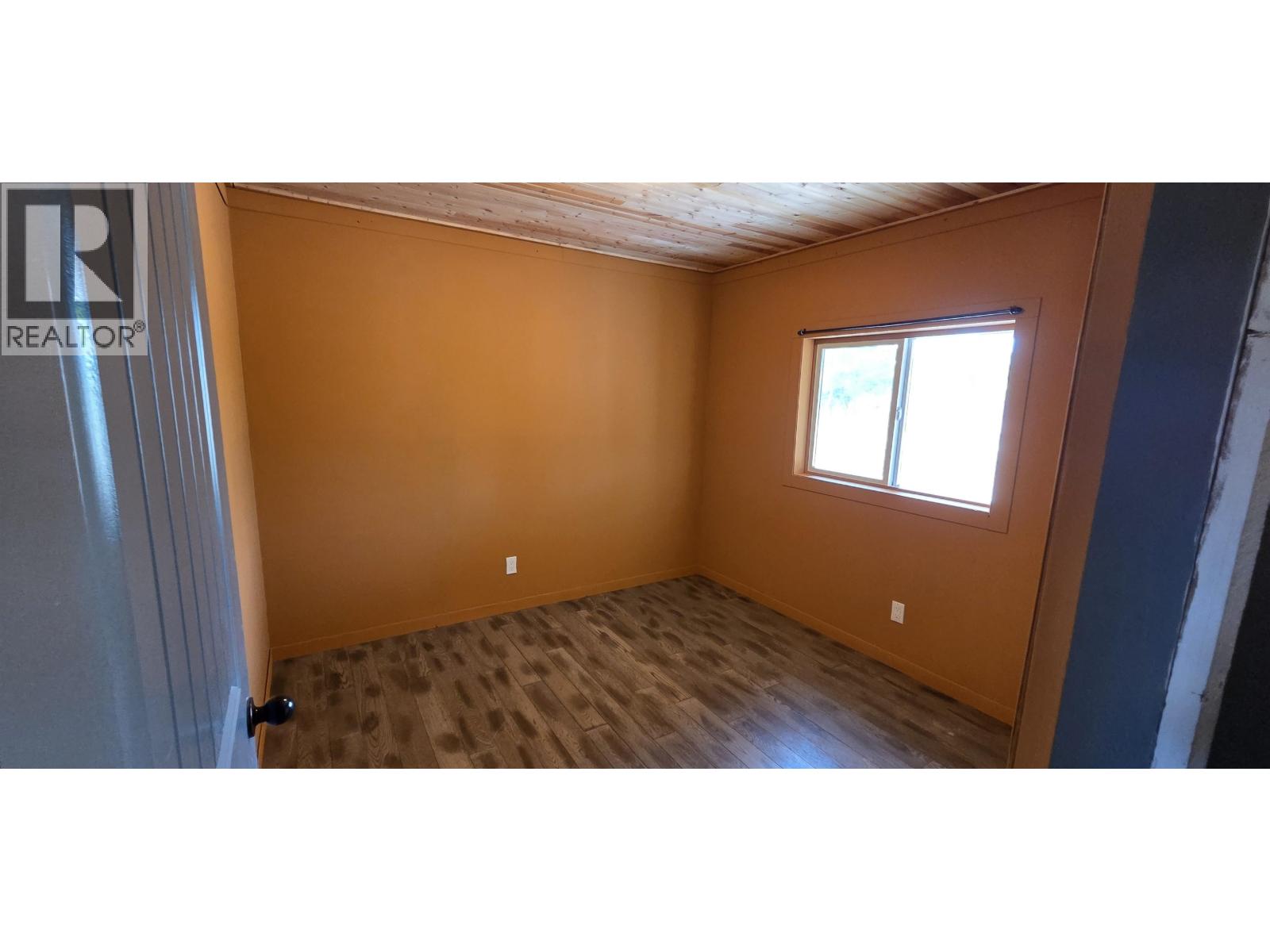 7058 93 MILE LOOP ROAD - 23