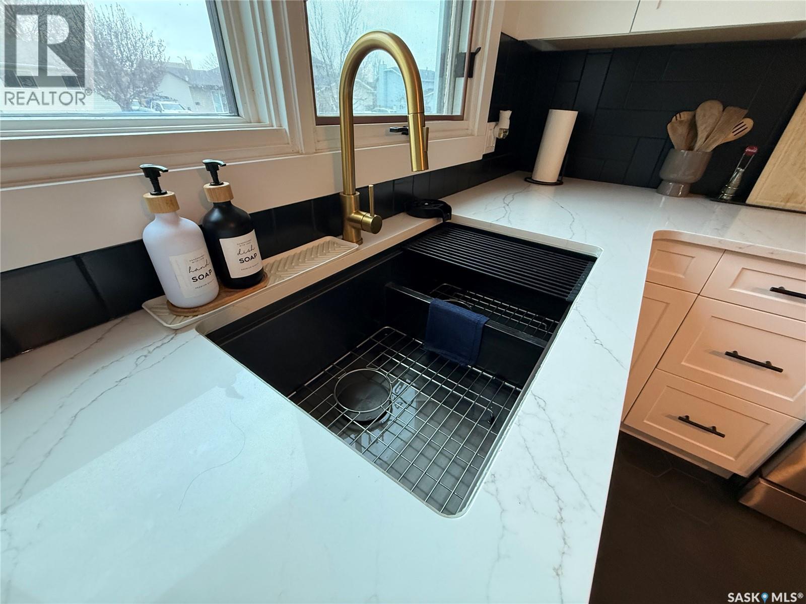 409 Brooks ROAD - 10